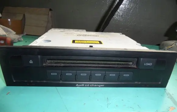 CD/DVD changer