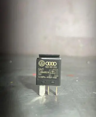 Audi A6 S6 C6 4F Other relay 8Z0951253 064952A 23074A1001X50