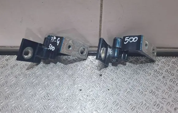 Fiat 500E Front door hinge set 