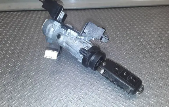 Skoda Octavia Mk2 (1Z) Ignition lock 1K0905851B