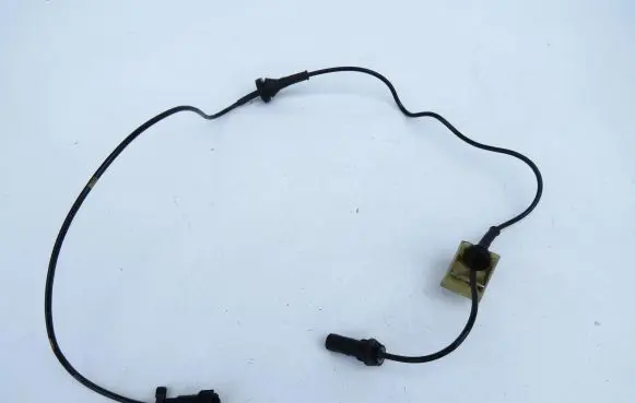 Volvo S60 ABS brake wheel speed sensor 30773740