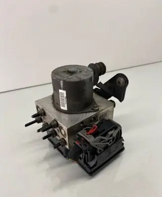 Volkswagen PASSAT B7 ABS Pump 3AA614109M