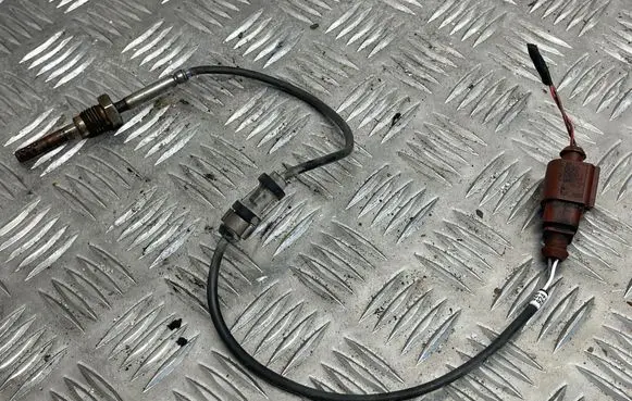Exhaust gas temperature sensor
