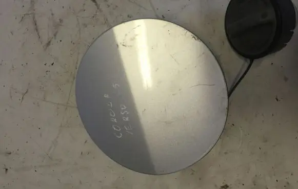 Toyota Corolla Verso E121 Fuel tank cap