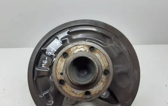 Mercedes-Benz B W246 W242 Rear wheel hub 2460406