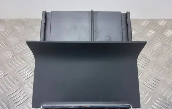 Ashtray (front)