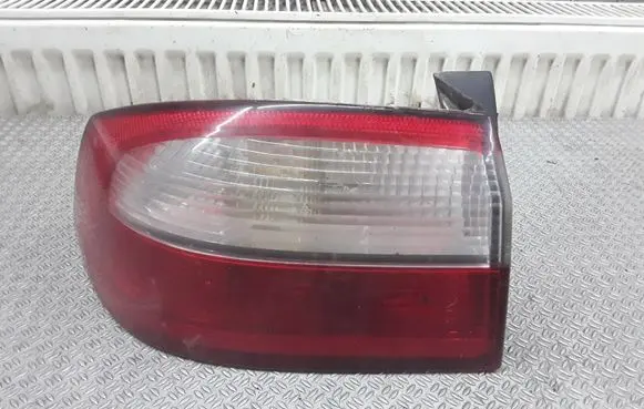 Renault Laguna II Rear/tail lights 8200002473