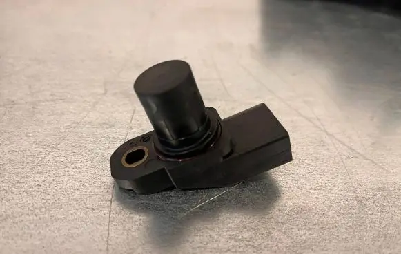 BMW X6 E71 Camshaft position sensor 779225605