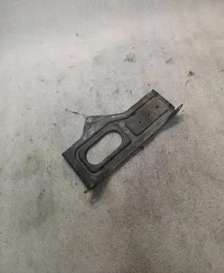 Volkswagen PASSAT B5.5 Battery tray 