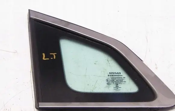 Nissan Qashqai Rear side window 1111