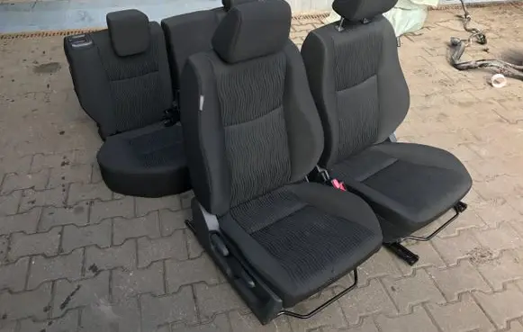 Suzuki Swift II Seat set 