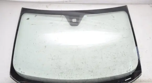 Volvo XC70 Front windscreen/windshield window 