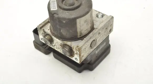 Ford Focus ABS Pump 3M512M110GA