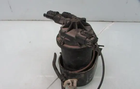 Opel Corsa C Fuel filter housing 32RT 0402