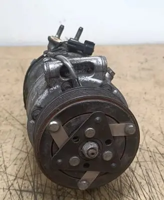 Land Rover Discovery 4 - LR4 Air conditioning (A/C) compressor (pump) 9X2319D629DA LR013934