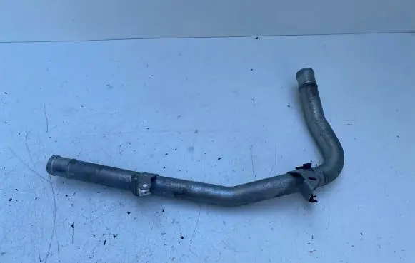 Mercedes-Benz B W246 W242 Engine coolant pipe/hose