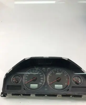 Volvo S80 Speedometer (instrument cluster) 30682272