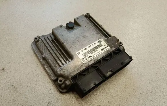 Opel Insignia A Engine control unit/module 55577619 55575349 0281017453