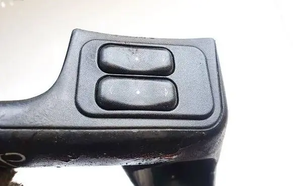 Opel Astra G Electric window control switch 13363201 90561088