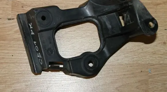 Audi A6 S6 C5 4B Front bumper mounting bracket 4B0853921B