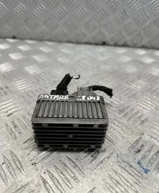 Opel Antara Glow plug pre-heat relay 55574293