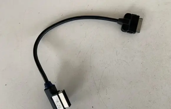 Audi A7 S7 4G iPod connector socket 4F0051510K