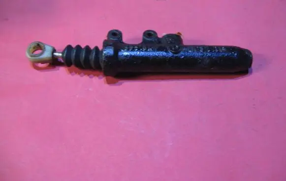 Volkswagen II LT Clutch master cylinder 0012956806 2022900112