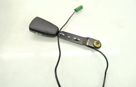 Volvo V70 Front seatbelt buckle 