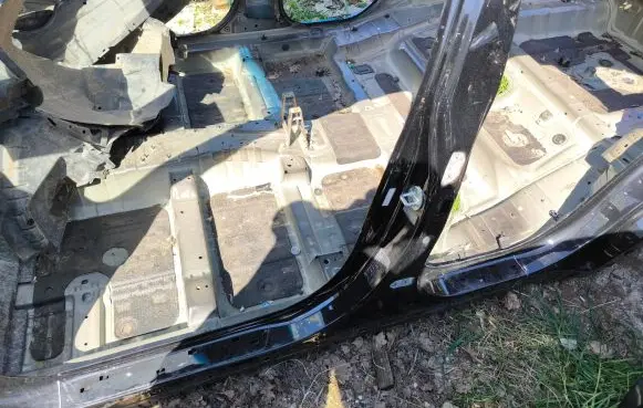 KIA Niro Pillar (middle) 