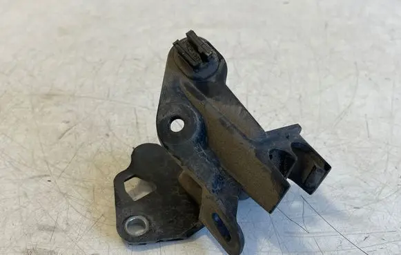 Opel Vivaro Other engine bay part