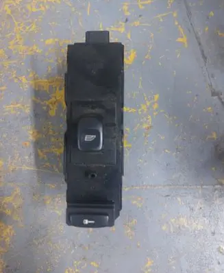 Volvo S60 Electric window control switch 30658147