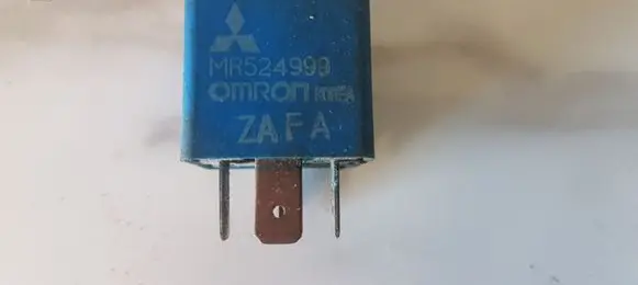 Mitsubishi Pajero Sport I Other relay MR524999