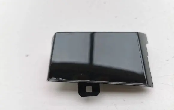 Dashboard glove box trim