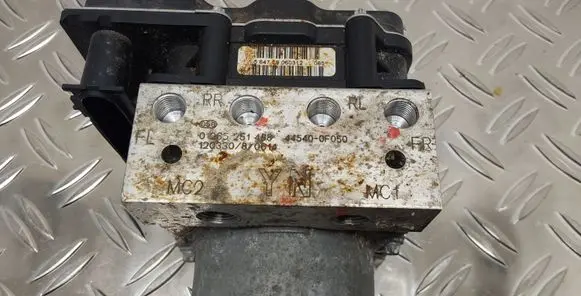 Toyota Verso ABS Pump 445400F050