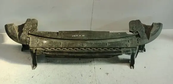 Volvo XC70 Front bumper skid plate/under tray 09484049