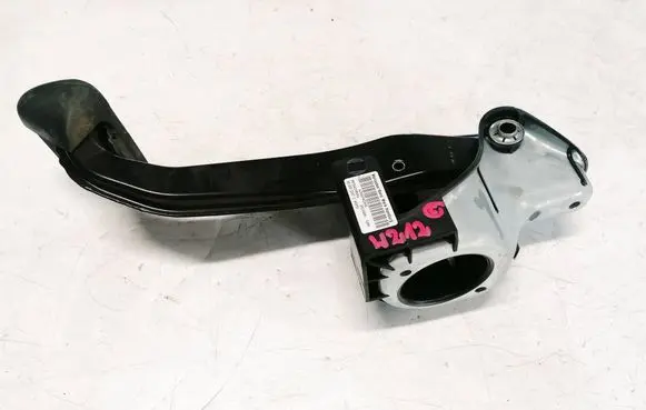 Mercedes-Benz E W212 Brake pedal A2042902001 1018325872 PP204290056