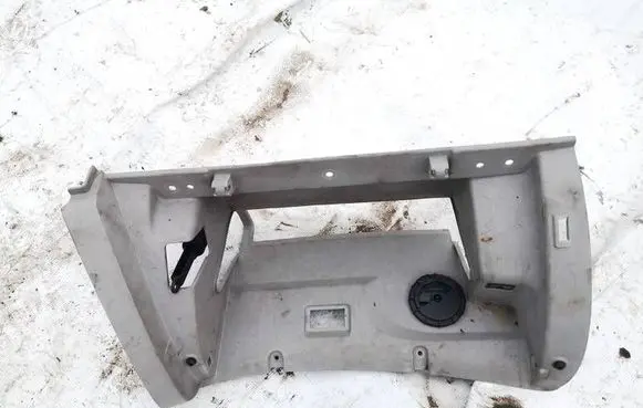 Glove box