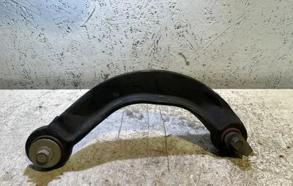 Ford Mustang VI Rear control arm