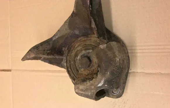 Volkswagen PASSAT B3 Rear differential/diff mount bracket 