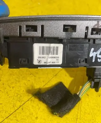 Peugeot 308 Hazard light switch 9659793577
