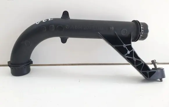 Mercedes-Benz Sprinter W907 W910 Engine coolant pipe/hose A6542031302