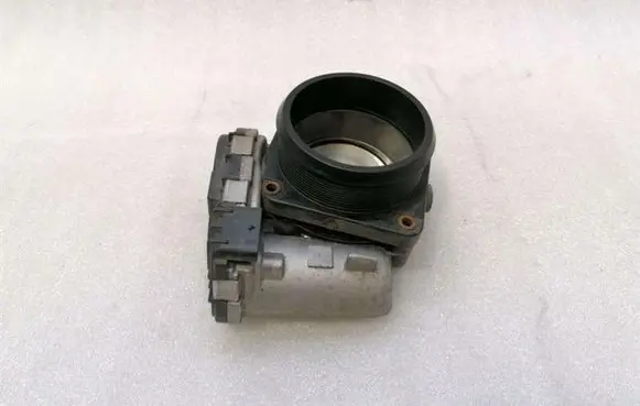 Mercedes-Benz A W176 Throttle valve A2761410125