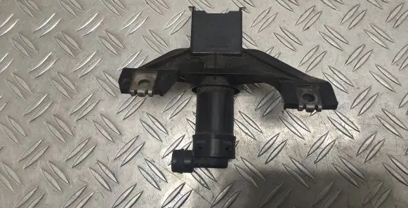 Lexus RX 300 Headlight washer spray nozzle