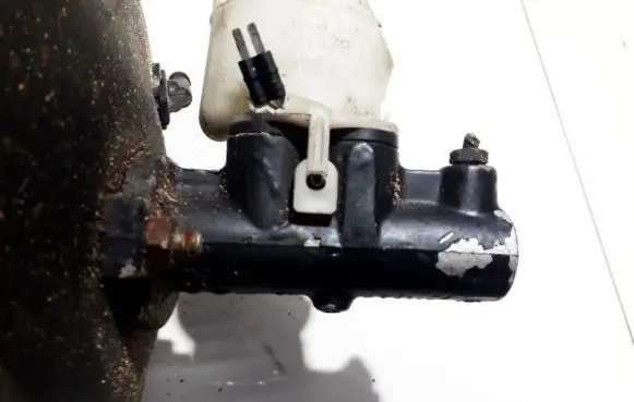 Mitsubishi Carisma Master brake cylinder