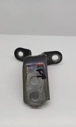 Toyota Avensis T270 Front door upper hinge ES03