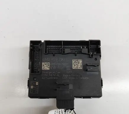 Audi A5 Door control unit/module 4M0959792E 4M0959792C