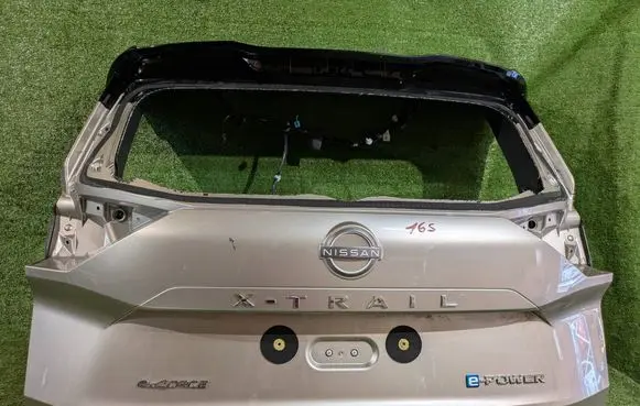 Nissan X-Trail T33 Truck tailgate 