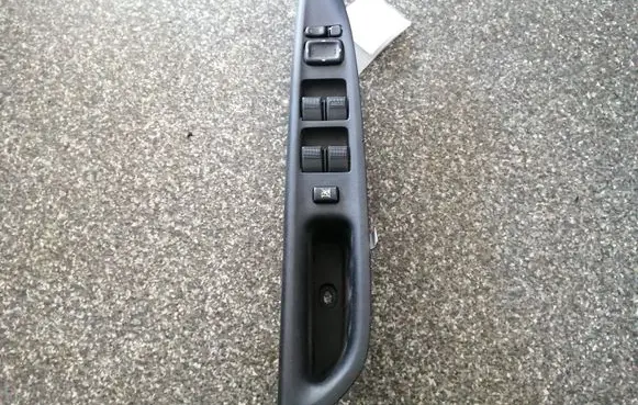 Mazda 6 Electric window control switch G22C684LI