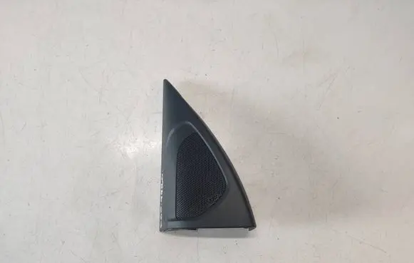 Volvo S60 Front door high frequency speaker 30781067