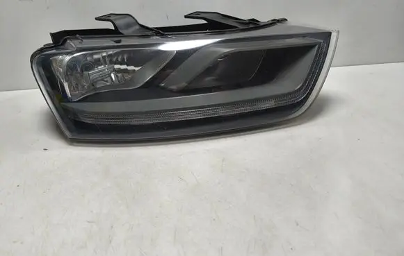 Audi Q3 8U Headlight/headlamp 8U0941004N